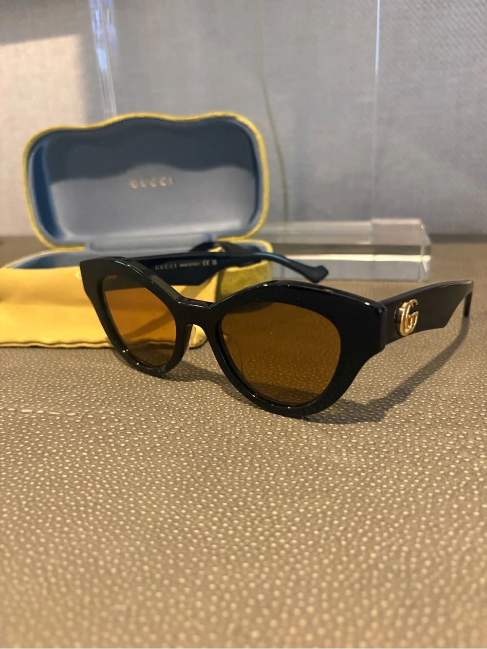 Gucci Black Cat-Eye Sunglasses with Brown Lenses
